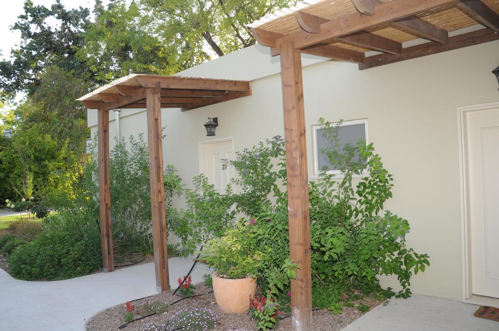 Kibbutz Tiratzvi - Country Lodging Tirat Zevi Экстерьер фото